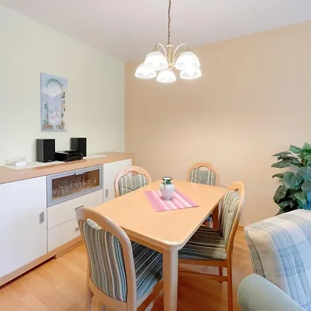 Jaegerstrasse 7 8 * Kolpinsee